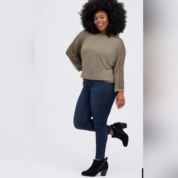 torrid Tops - SUPER  SOFT LACE INSET SLEEVE DOLMAN TOP